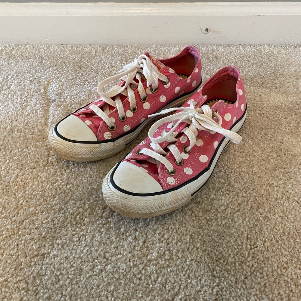 Pink polkadotted converse